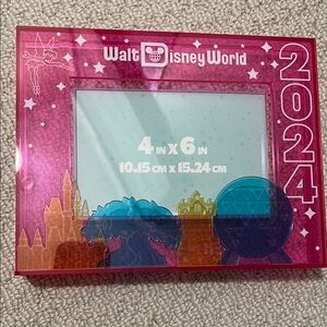NWT - Disney - Walt Disney World 2024 4x6 Photo Frame with Park Logos